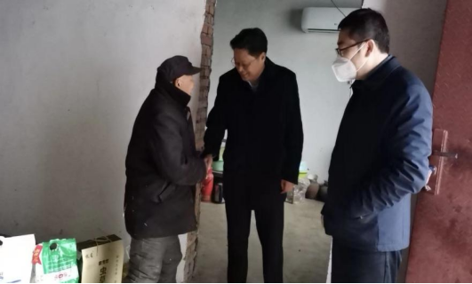 1.15市產(chǎn)投集團(tuán)赴邢寨慰問簡(jiǎn)報(bào)(2)664.png 1.15市產(chǎn)投集團(tuán)赴邢寨慰問簡(jiǎn)報(bào)(2)664.png