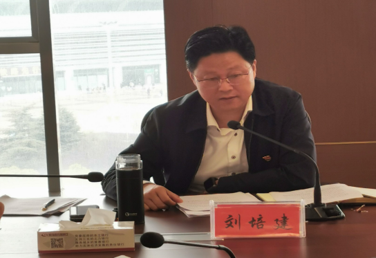 市產(chǎn)業(yè)集團召開2022年度黨支部書記抓基層黨建述職評議會403.png 市產(chǎn)業(yè)集團召開2022年度黨支部書記抓基層黨建述職評議會403.png