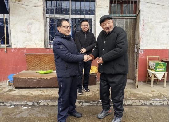 新春送溫暖 慰問暖人心—產(chǎn)業(yè)集團活動新聞稿0205(1)(3)347.png 新春送溫暖 慰問暖人心—產(chǎn)業(yè)集團活動新聞稿0205(1)(3)347.png