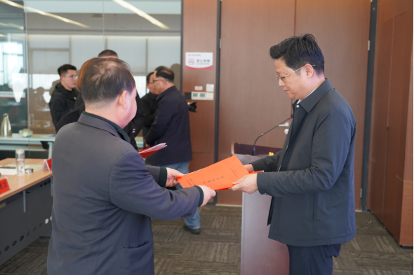 3.11市產(chǎn)業(yè)集團(tuán)召開(kāi)2024年黨風(fēng)廉政建設(shè)工作會(huì)248.png 3.11市產(chǎn)業(yè)集團(tuán)召開(kāi)2024年黨風(fēng)廉政建設(shè)工作會(huì)248.png