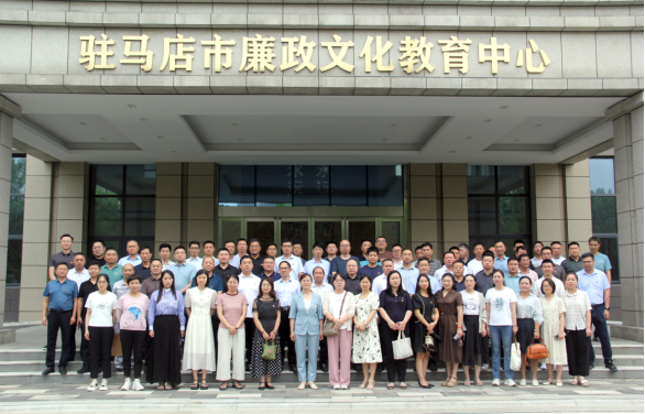 市產(chǎn)業(yè)集團組織黨員干部赴市廉政文化教育中心開展警示教育221.png 市產(chǎn)業(yè)集團組織黨員干部赴市廉政文化教育中心開展警示教育221.png